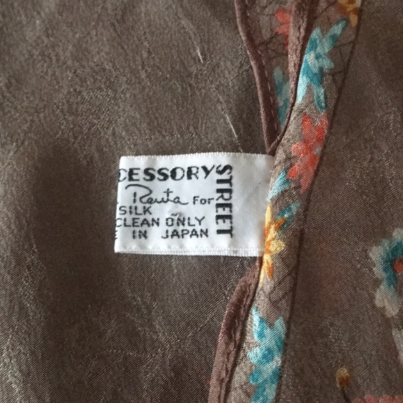 Oscar de la Renta Silk Scarf - Picture 5 of 6